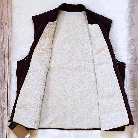 The North Face Women’s Cuchillo Reversible Root Brown Vest - Picture 4 of 9